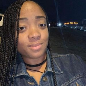 Meet your Posher, Taviona